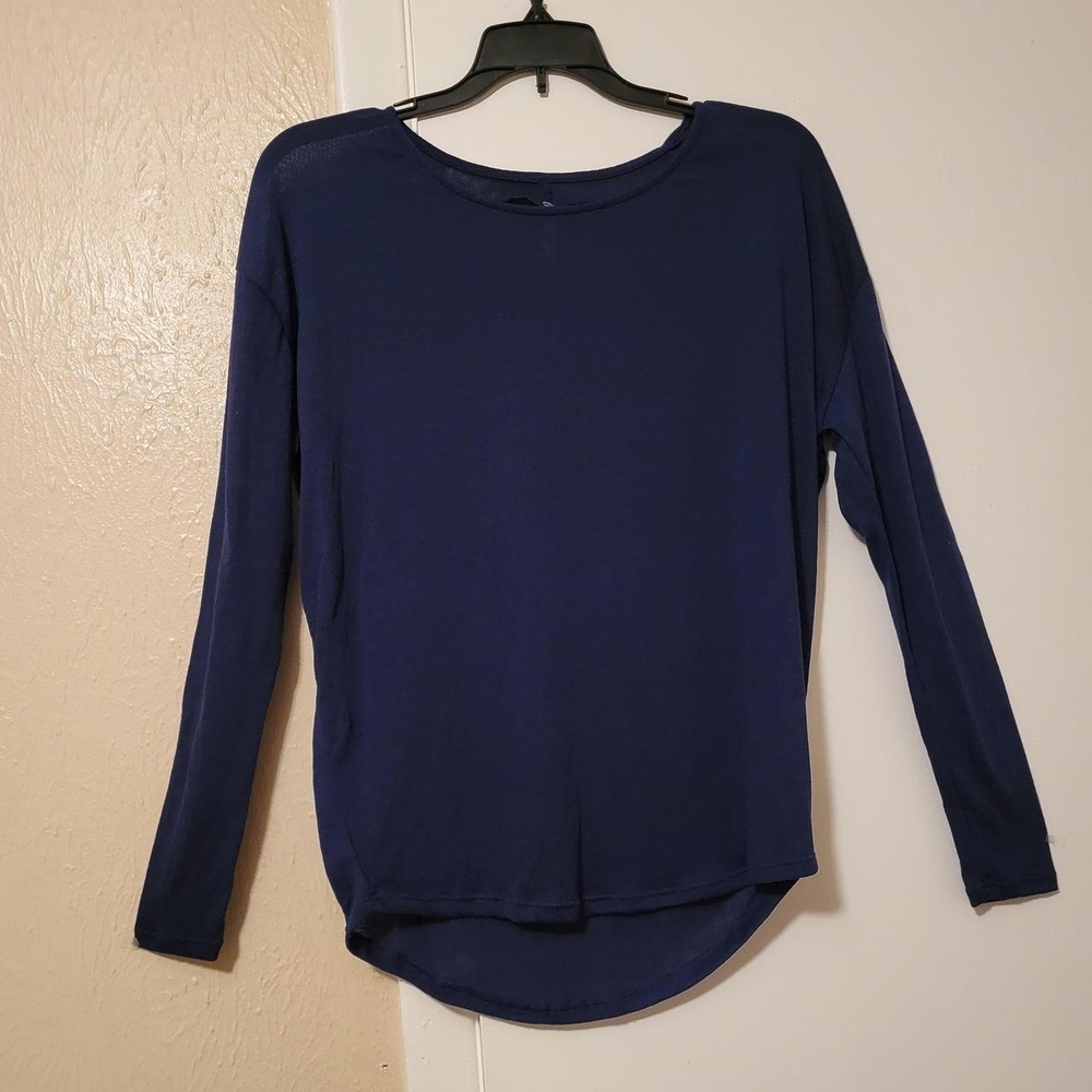 Women's Navy Long-Sleeve Scoop Neck Top